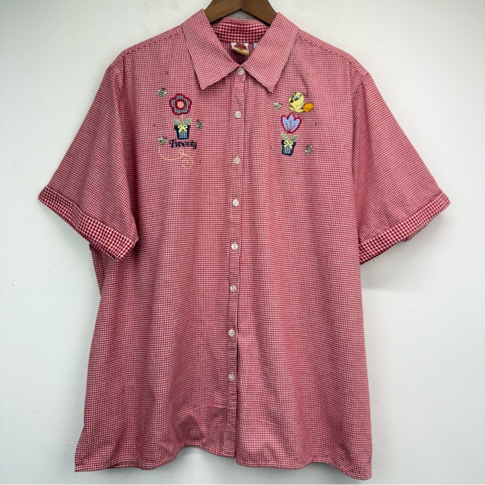 Vtg Looney Tunes size 22W/24W Women’s Red White Tweety Bird Embroidered Shirt